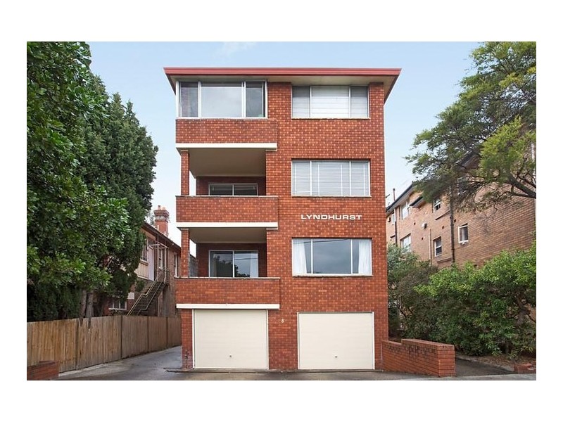 2/8 Carr Street, Coogee NSW 2034