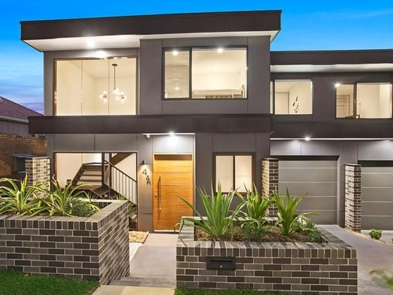 4A Caley Street, Chifley NSW 2036