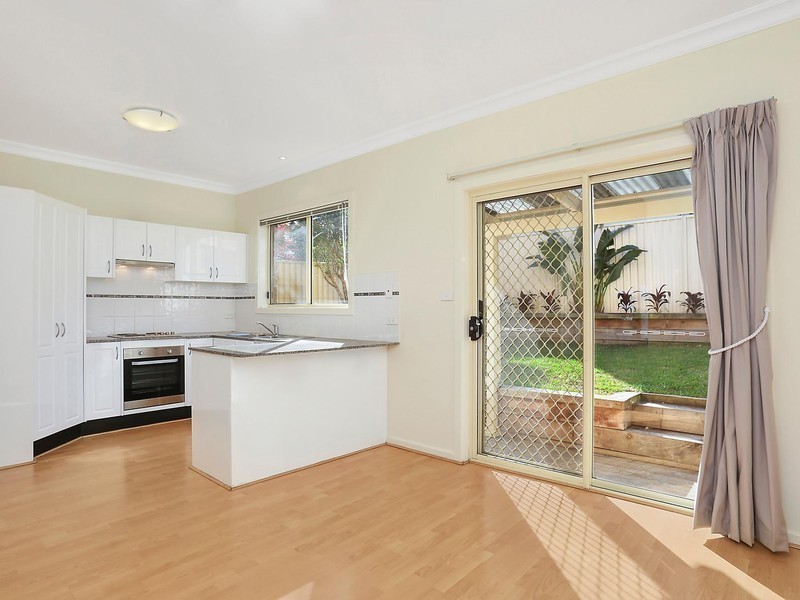 9 Hastings Avenue, Chifley NSW 2036