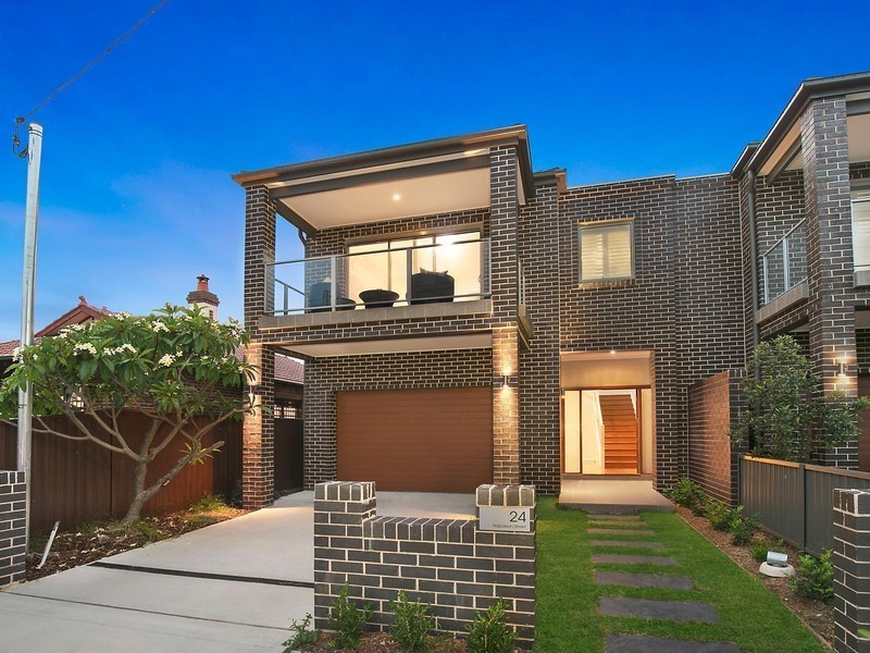 24 Napoleon Street, Rosebery NSW 2018