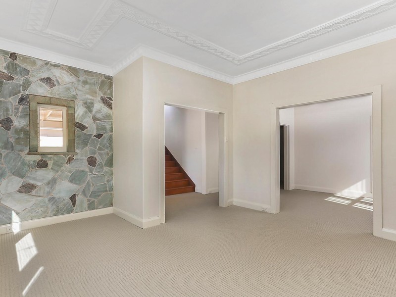 8 King Street, Eastlakes NSW 2018