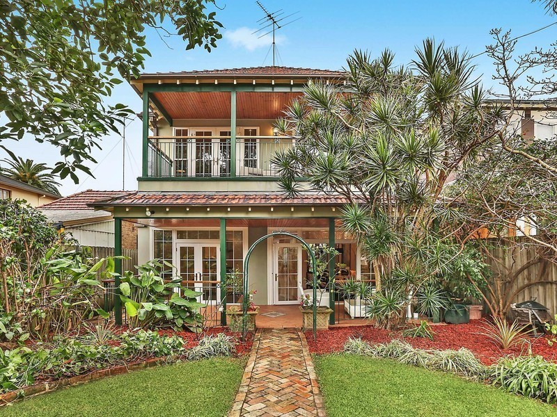 22 Powell Street, Coogee NSW 2034