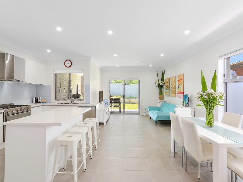 86 Macquarie Street, Chifley NSW 2036