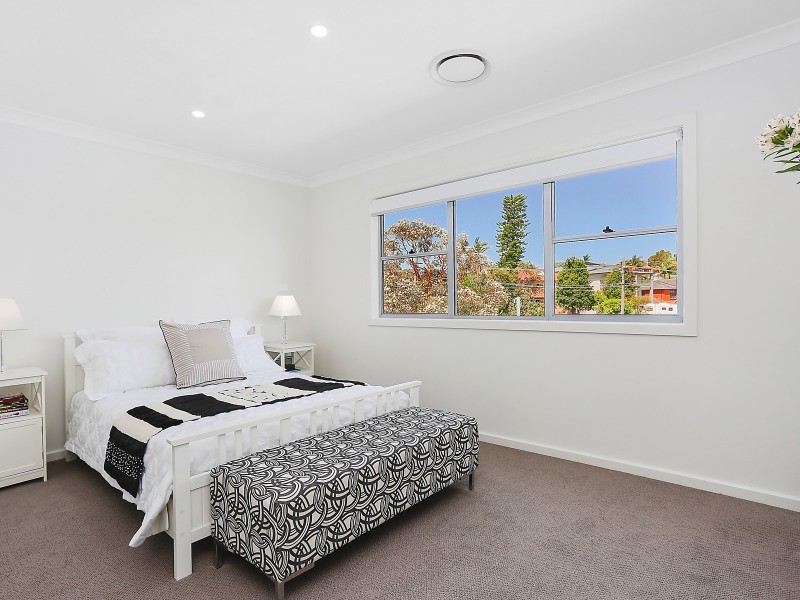 86 Macquarie Street, Chifley NSW 2036