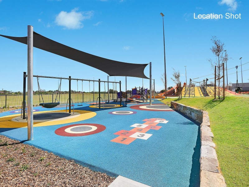 86 Macquarie Street, Chifley NSW 2036