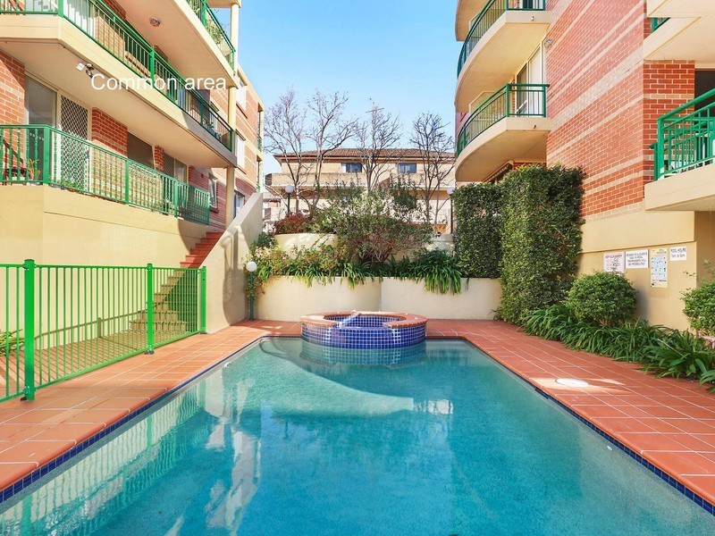 B4/90 Mount Street, Coogee NSW 2034