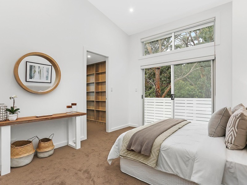 26 Livingstone Avenue, Botany NSW 2019