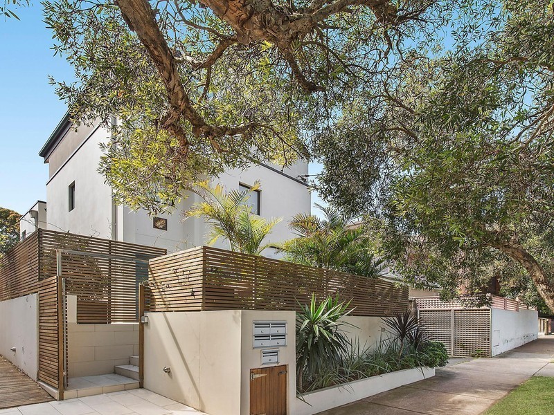 1/12 Warners Avenue, North Bondi NSW 2026