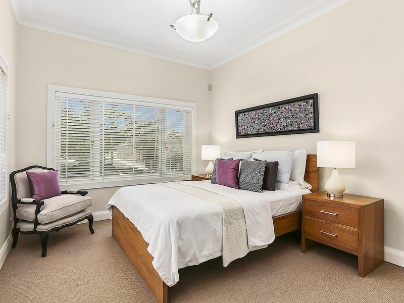 10 Hendy Avenue, South Coogee NSW 2034