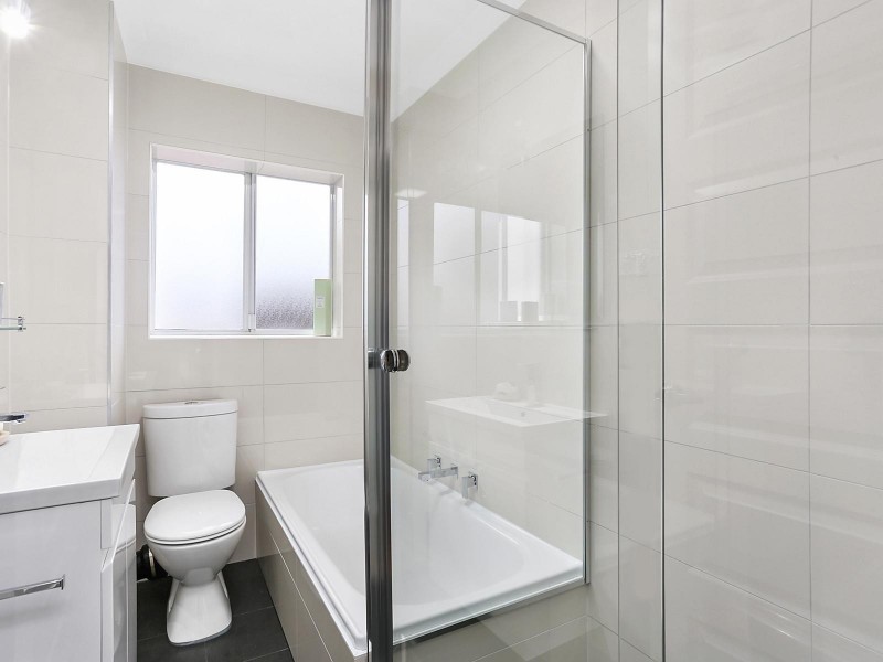 12/26 Barber Avenue, Eastlakes NSW 2018