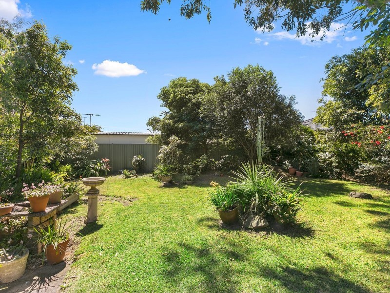 32 Dampier Street, Chifley NSW 2036