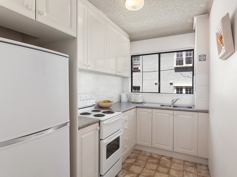 2/108 Beach Street, Coogee NSW 2034