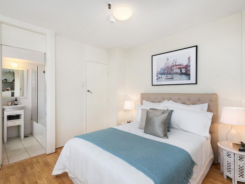 22/8 Fullerton Street, Woollahra NSW 2025