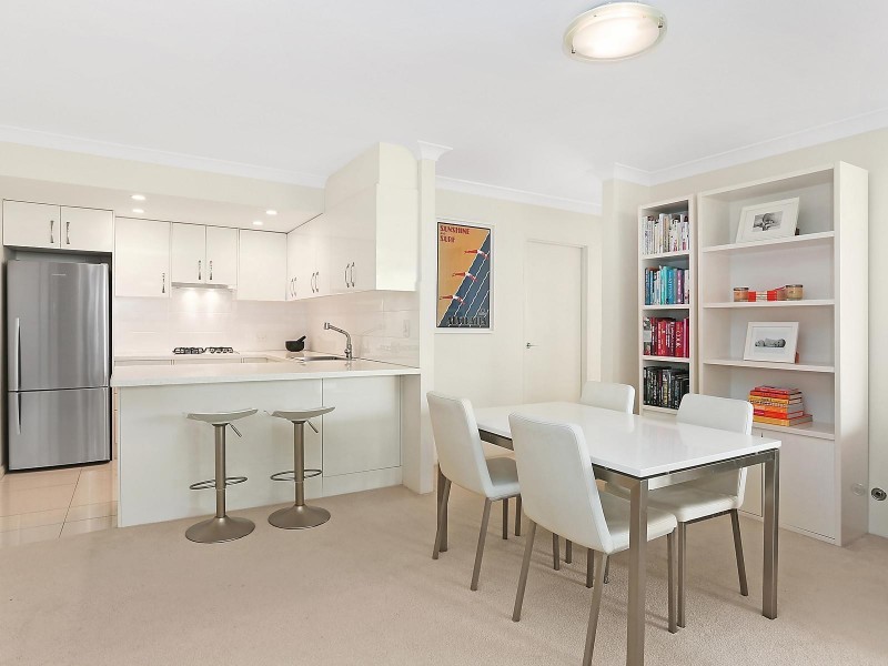 302/57 Coogee Bay Road, Randwick NSW 2031