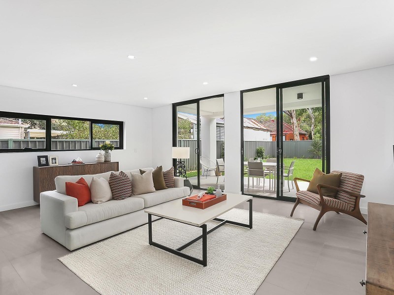 2A Fremlin Street, Botany NSW 2019