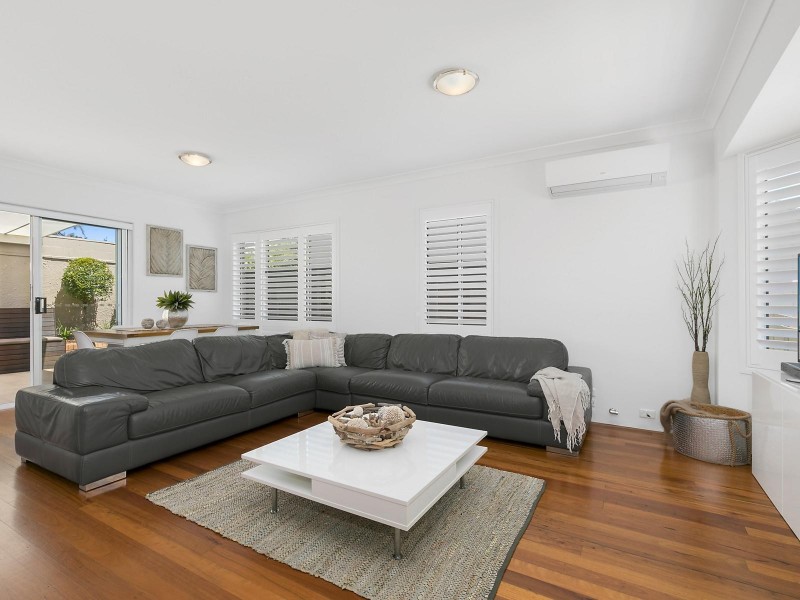 11A Dampier Street, Chifley NSW 2036