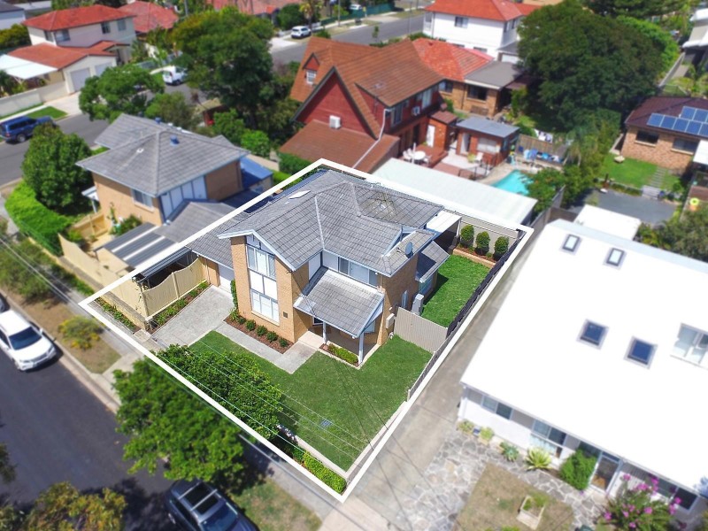 11A Dampier Street, Chifley NSW 2036