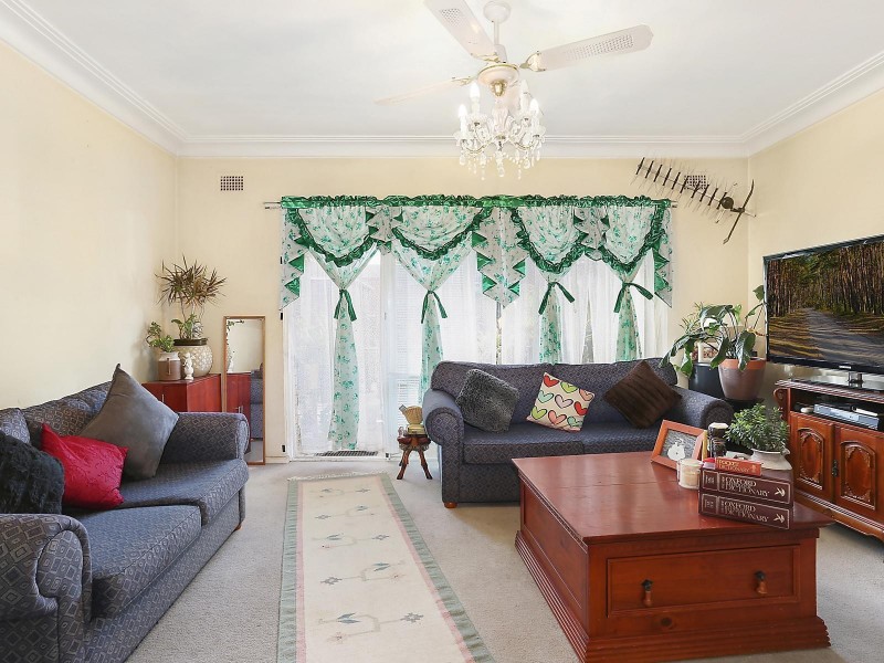 2 Templeman Crescent, Hillsdale NSW 2036