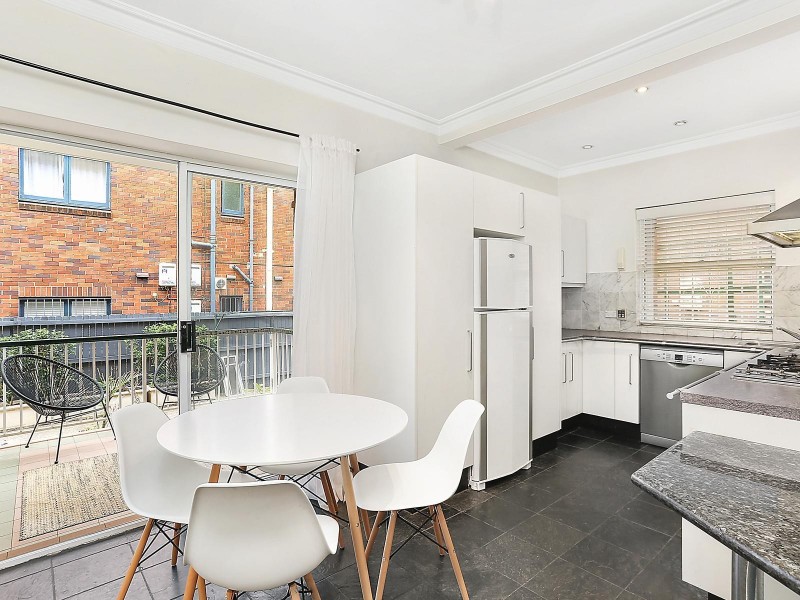 2/1 Bishops Avenue, Randwick NSW 2031