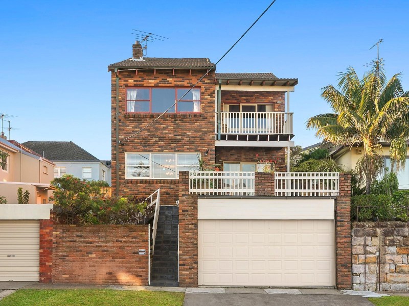 2 Liguria Street, South Coogee NSW 2034