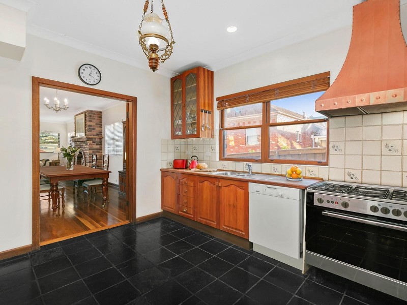 2 Liguria Street, South Coogee NSW 2034