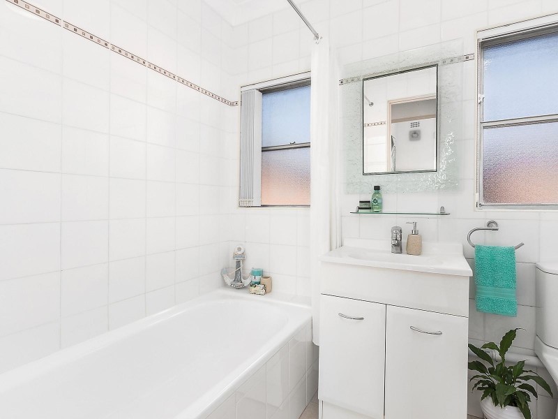 10/233 Carrington Road, Coogee NSW 2034