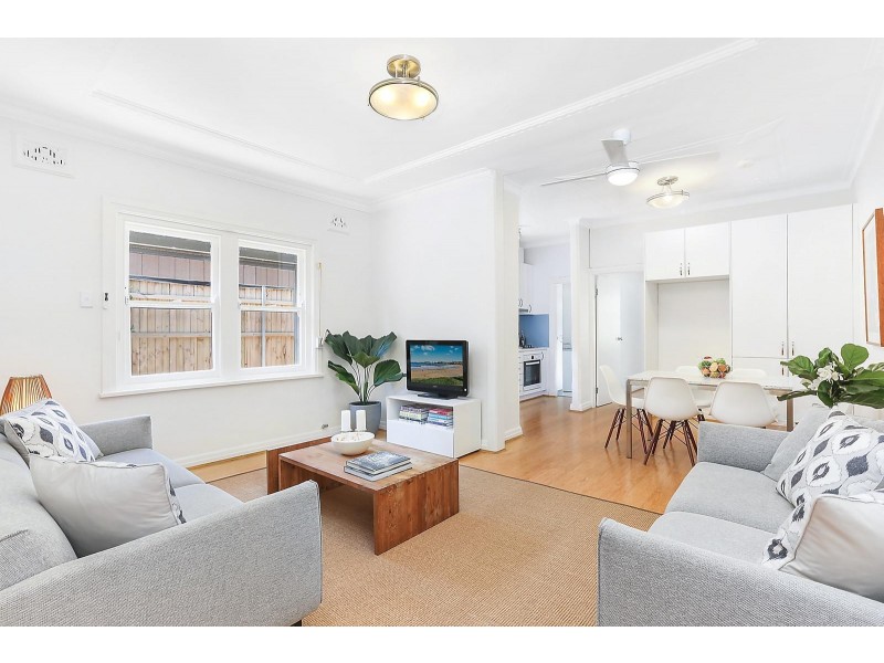 2 Smithfield Avenue, Coogee NSW 2034