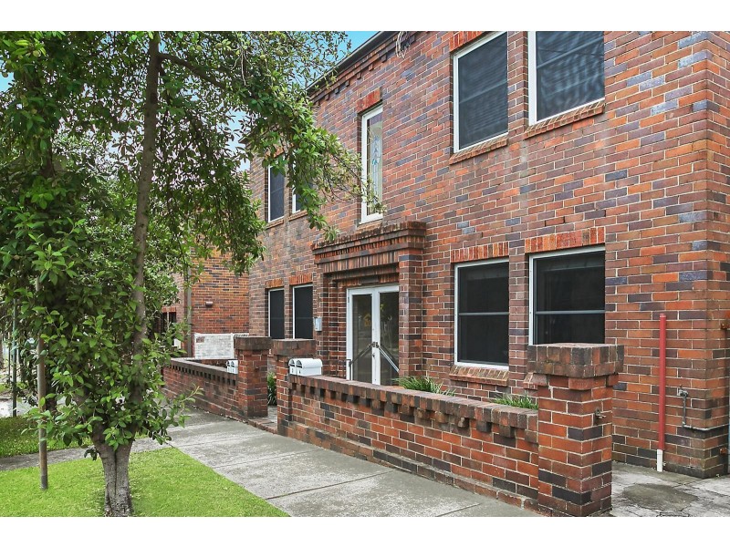 2/2B Queens Park Road, Queens Park NSW 2022