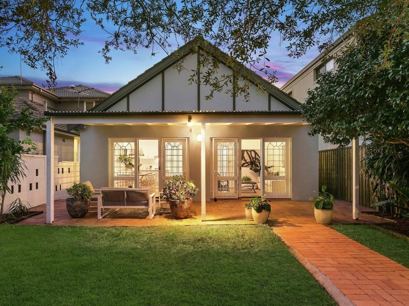 42 Sackville Street, Maroubra NSW 2035 McGrath Coogee Sold