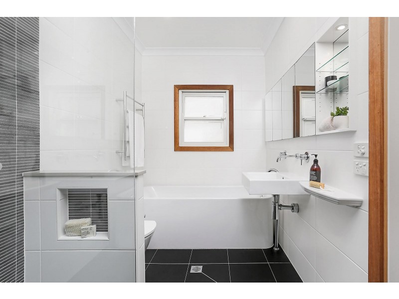 127 Mount Street, Coogee NSW 2034