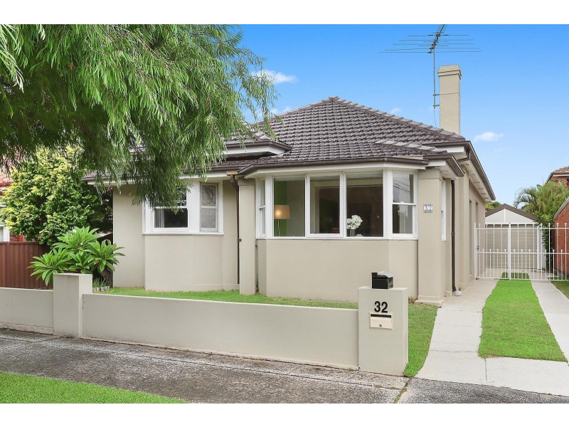 32 Westcott Street, Eastlakes NSW 2018