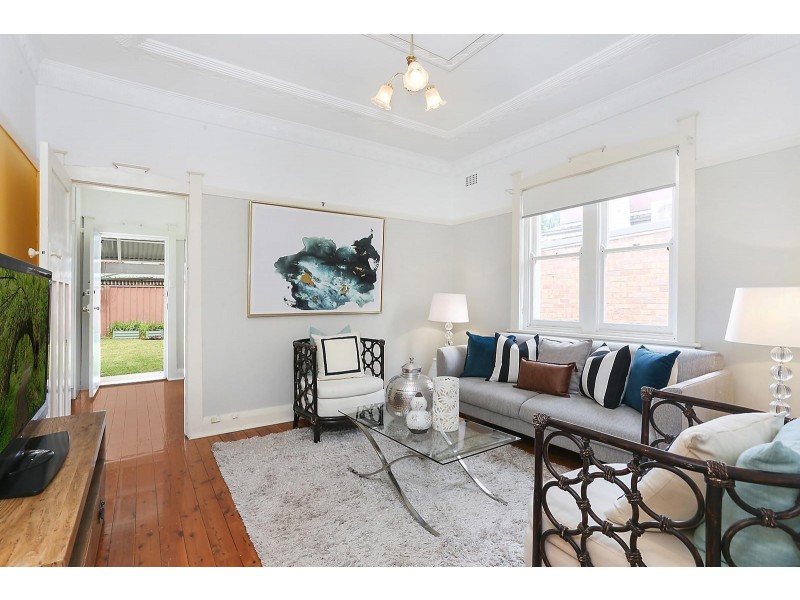 32 Westcott Street, Eastlakes NSW 2018