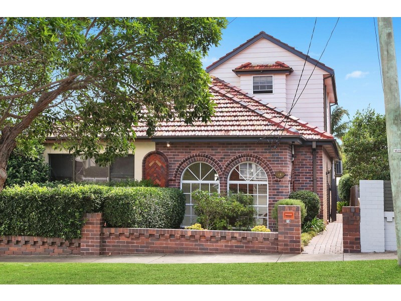 18 Hendy Avenue, South Coogee NSW 2034