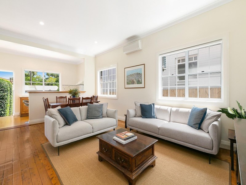 18 Hendy Avenue, South Coogee NSW 2034