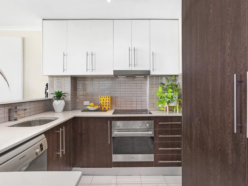 2/2 New McLean Street, Edgecliff NSW 2027