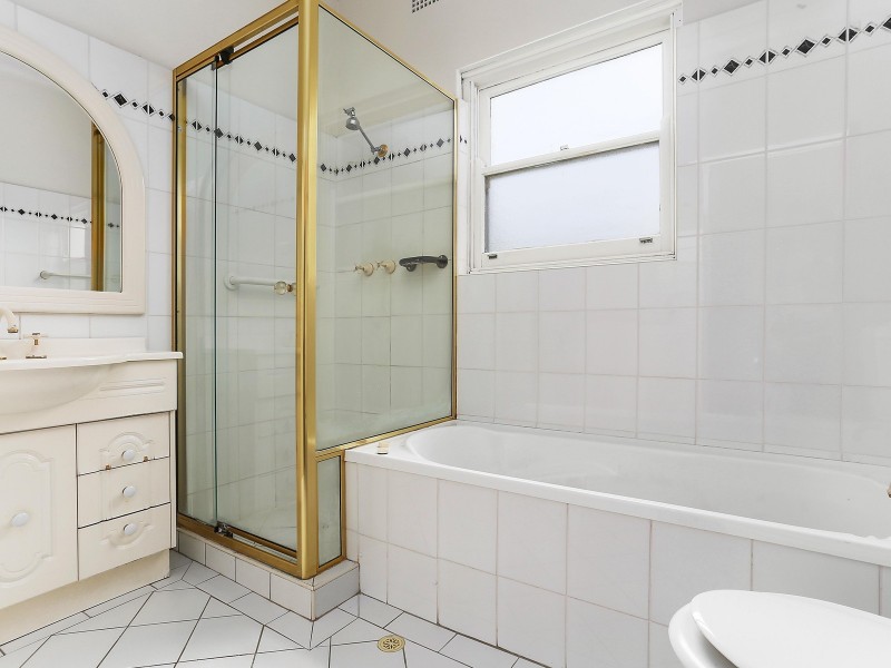 1 Canara Avenue, Phillip Bay NSW 2036