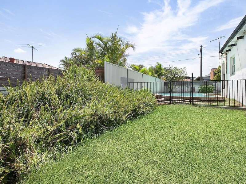 1 Canara Avenue, Phillip Bay NSW 2036