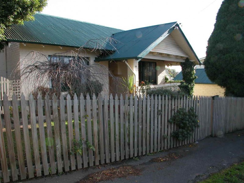 16 Bishop Street, New Town TAS 7008