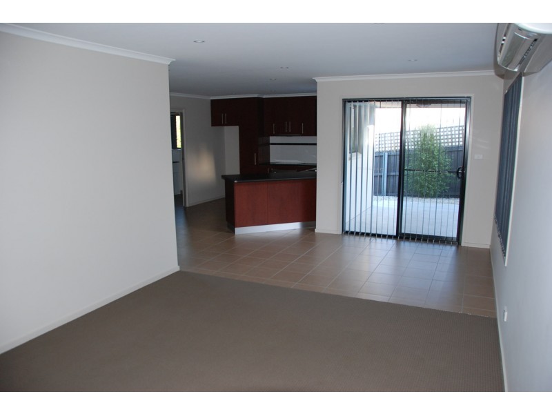 2/5 Honeyeater Court, Kingston TAS 7050