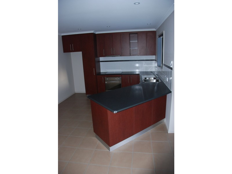 2/5 Honeyeater Court, Kingston TAS 7050