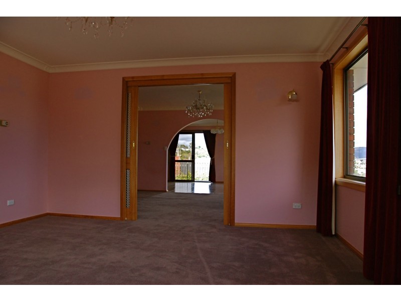 5 Swinton Place, Rose Bay TAS 7015