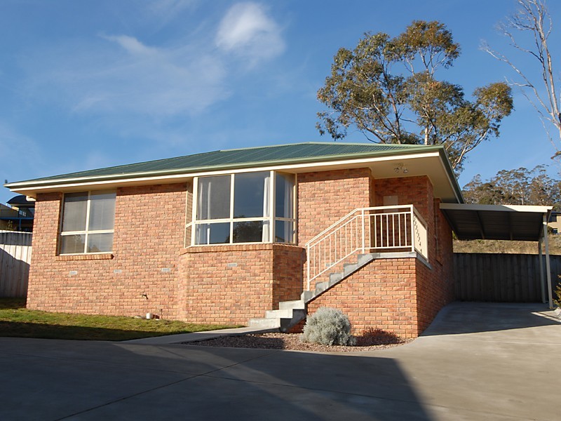 2/57 Baynton Street, Kingston TAS 7050
