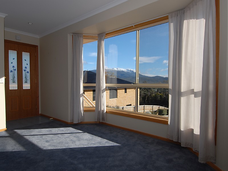 2/57 Baynton Street, Kingston TAS 7050