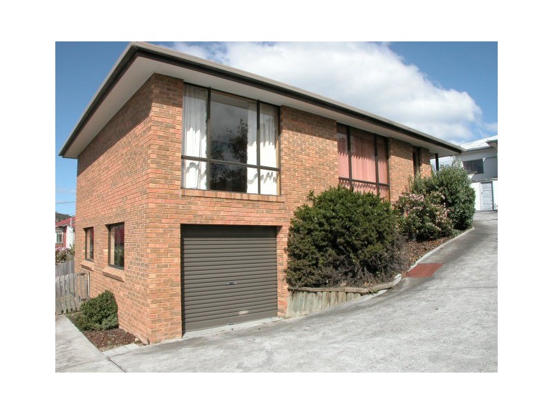 2/53 Pedder Avenue, New Town TAS 7008
