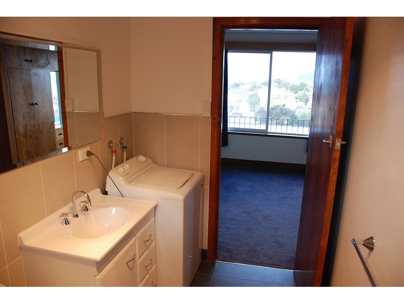 5/4 Una Street, Mount Stuart TAS 7000