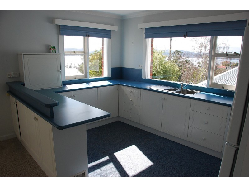 1/Richmond  Parade, Sandy Bay TAS 7005