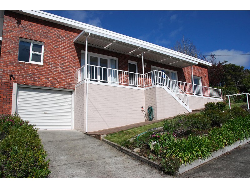 1/Richmond  Parade, Sandy Bay TAS 7005