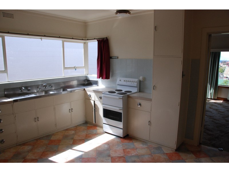 16 Ellerslie  Road, Sandy Bay TAS 7005