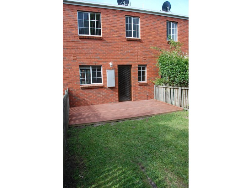 8/4 Quayle Street, Sandy Bay TAS 7005