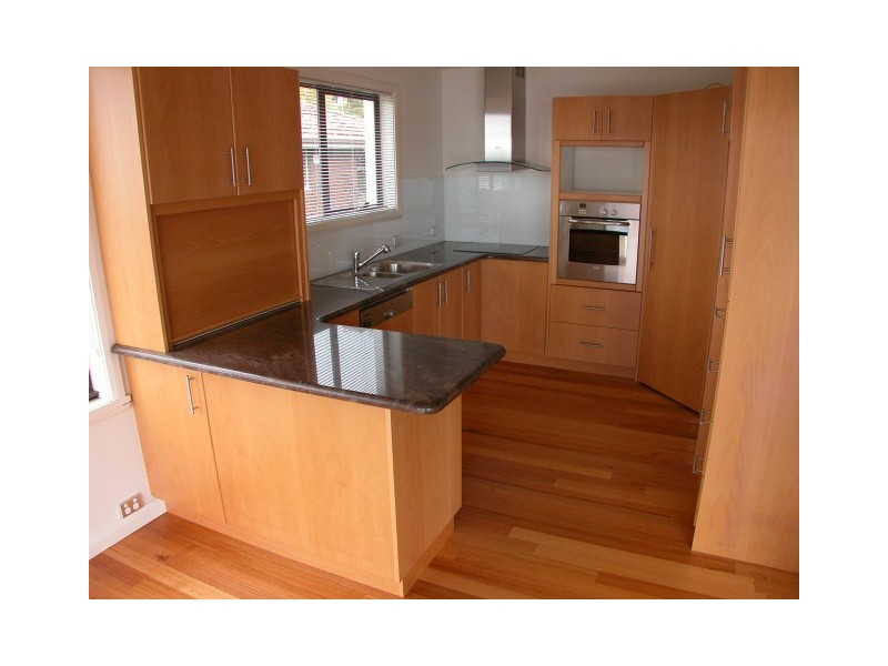 2/459 Churchill Avenue, Sandy Bay TAS 7005